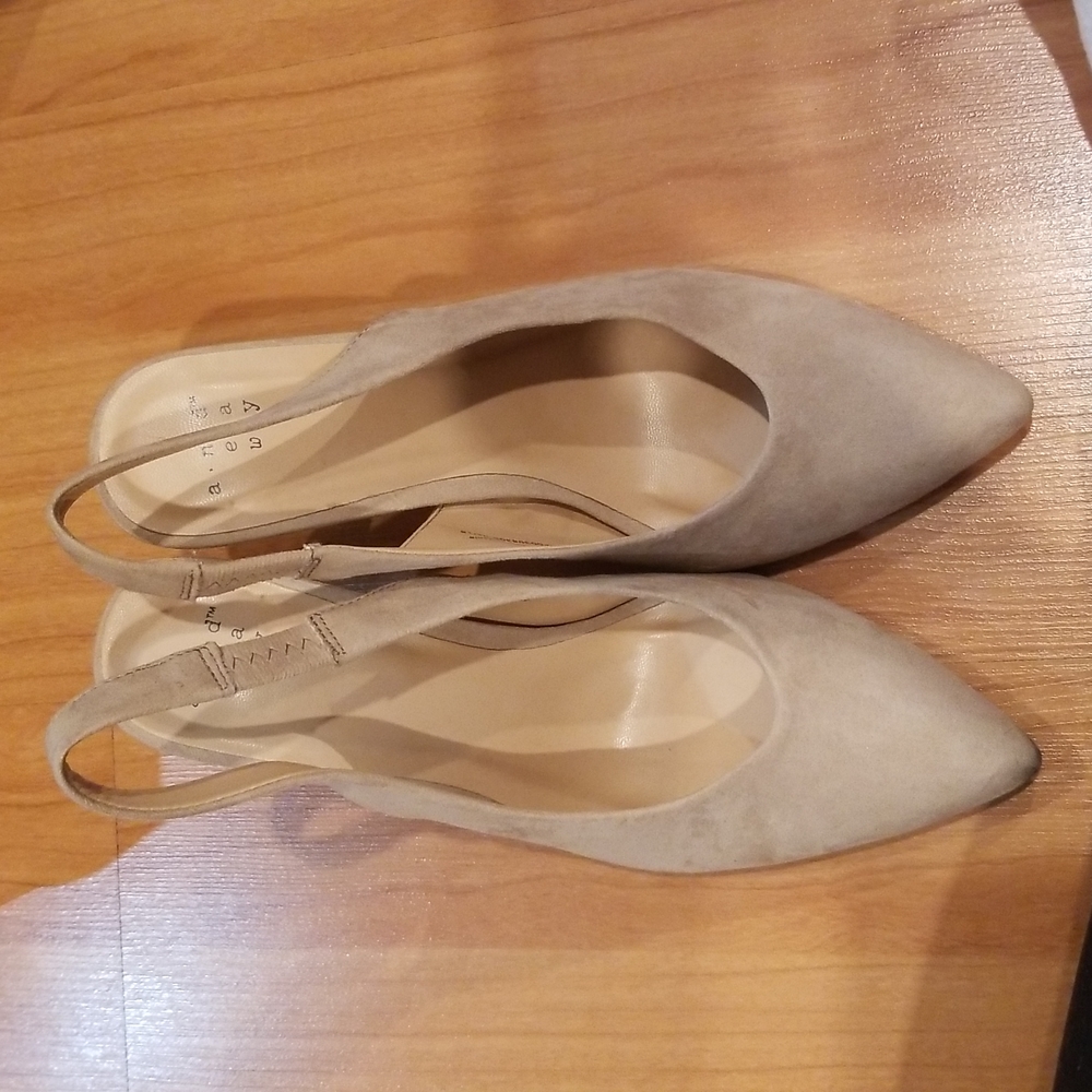 Medium high heels